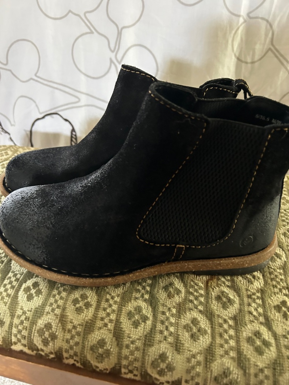 Born Black Kids Chelsea Boots with Tan Sole